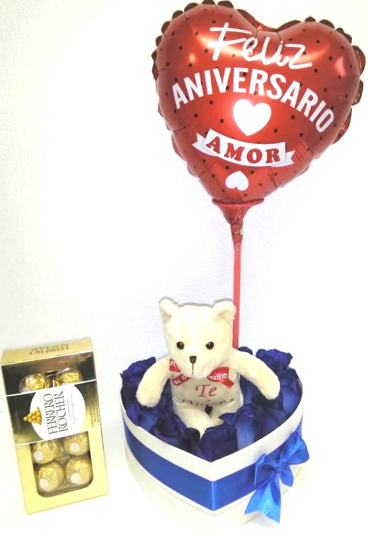 12 Rosas azules en Caja Corazn, Peluchito 10cm, Bombones Ferrero Rocher 100grs y globito